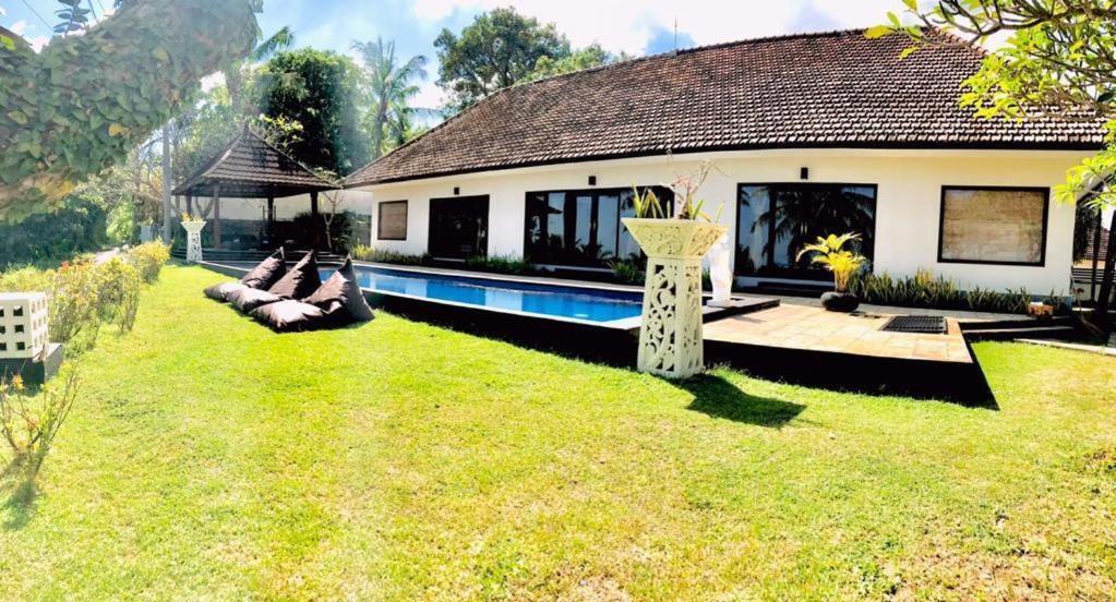 Imaj Private Villas Сенгиги Екстериор снимка